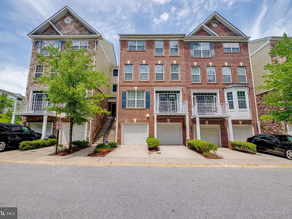 1st image of 3537 Carriage Walk Ln #67