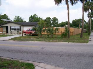 592 Royal Palms Dr, Atlantic Beach, FL 32233