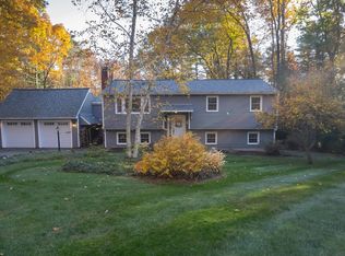 90 Harbor St, Pepperell, MA 01463