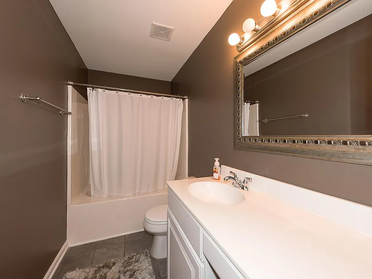 1005 Summerhaven Pl #F — Photo 24