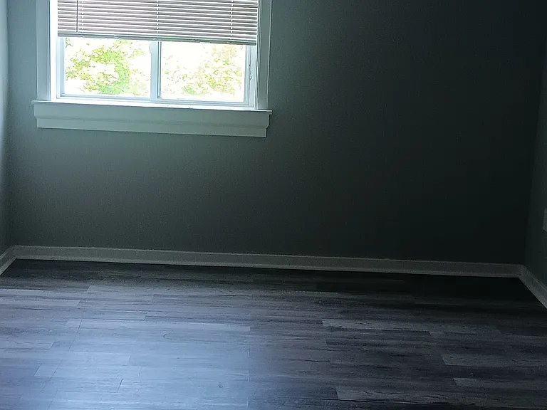 305 Main St #3 — Photo 5