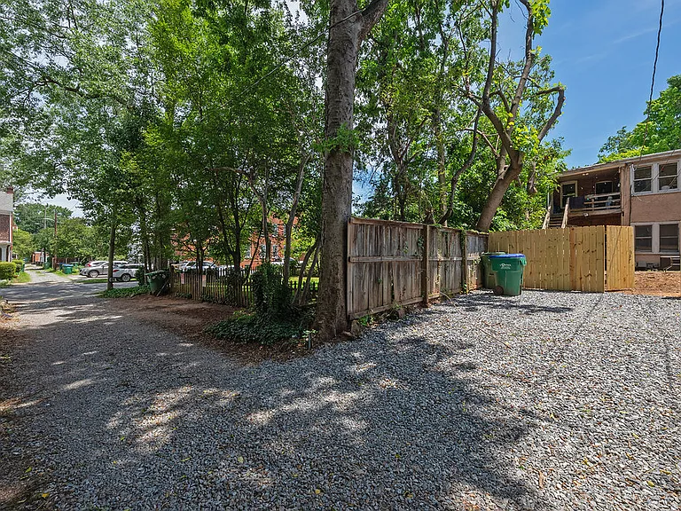 306 S Colonial Ave #1 — Photo 30