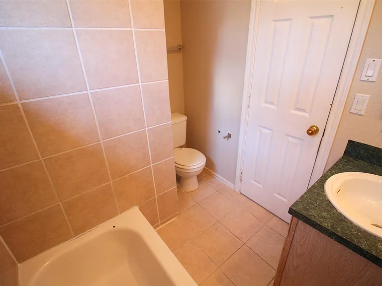 2117 Whittier Dr — Photo 19