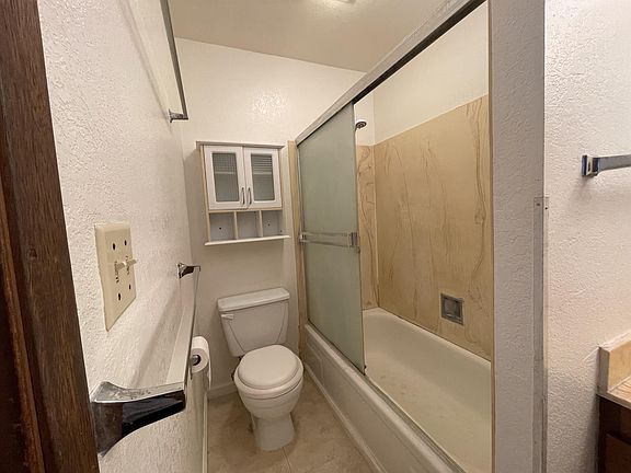 3rd image of 98-833 Noelani St
