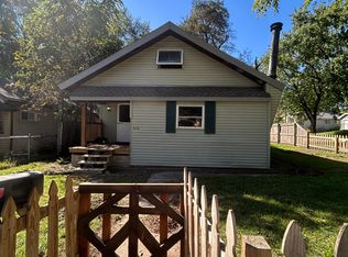 803 S 35th St, South Bend, IN 46615