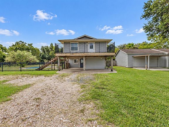 3rd image of 3920 Stewart Rd
