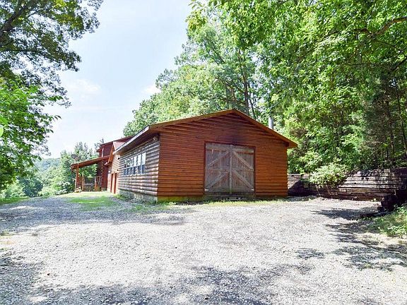 4th image of 1579 Wrights Ln