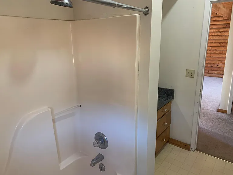 700 E Madison St #1-10 — Photo 8