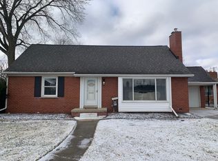 2342 Vernon St, Trenton, MI 48183