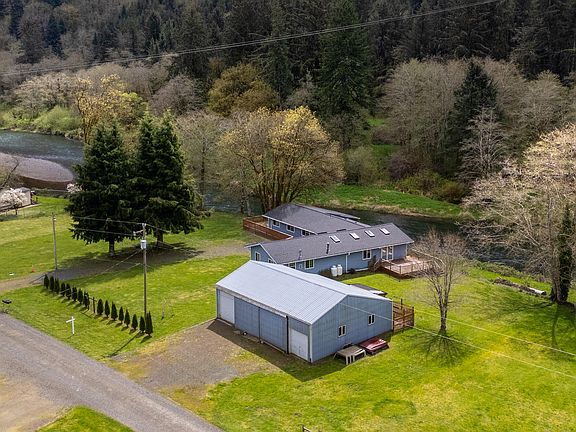 2nd image of 18595 Nestucca Dr