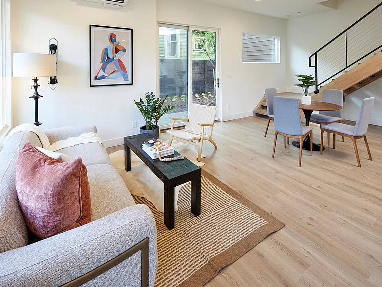303 - 140 Sacramento Townhomes — Photo 19