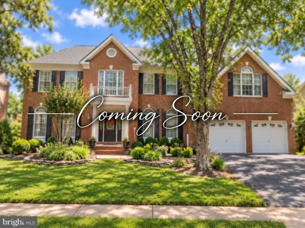 19928 Hazeltine Pl, Ashburn, VA 20147