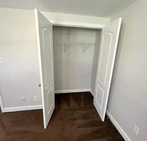 6890 Hawthorne St — Photo 18