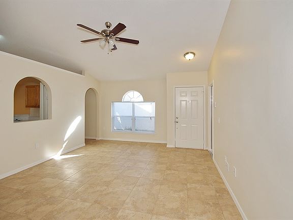 3rd image of 12711 Parkbury Dr