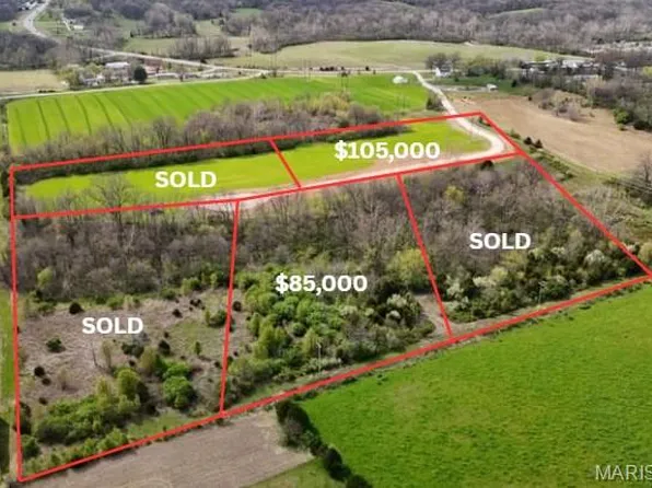 216 Red Mare Rd, Winfield, MO 63389