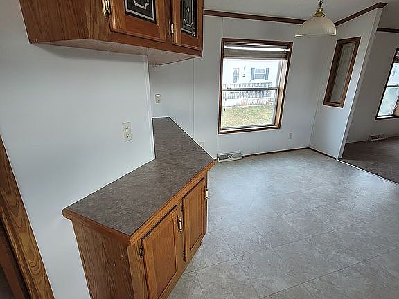 2nd image of 1044 Kingsdale Dr