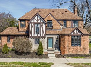 18001 Birchcrest Dr, Detroit, MI 48221