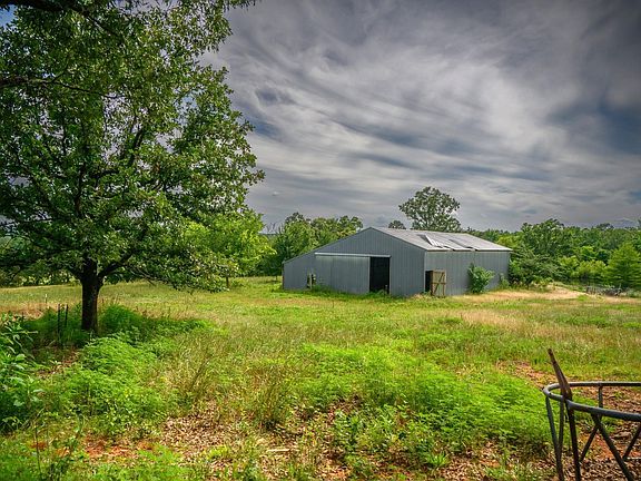 4th image of 505 Stoney Point Rd
