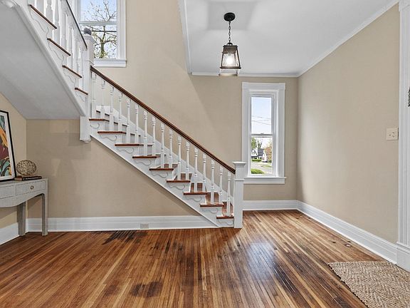 5th image of 114 Westover Blvd