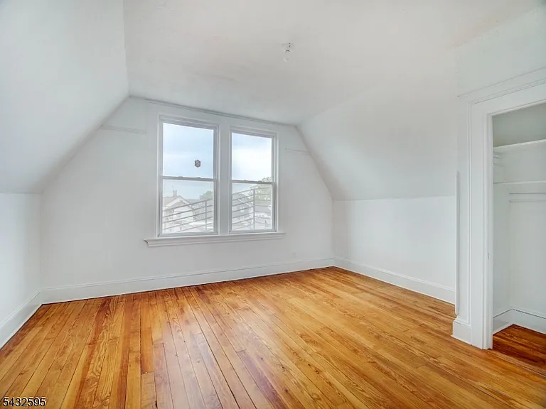 444 N Broad St — Photo 18