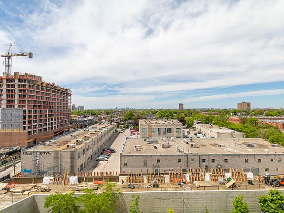 4th image of 1420 Dupont St #1-Bedroom