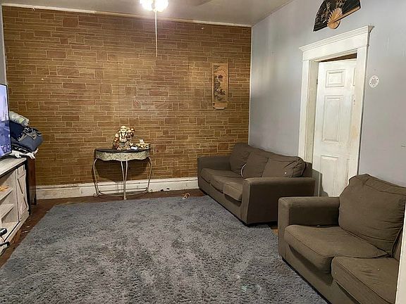 3rd image of 514 S Humbolt Ave