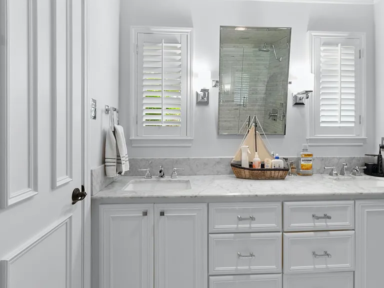 11451 Parkchester Dr — Photo 29