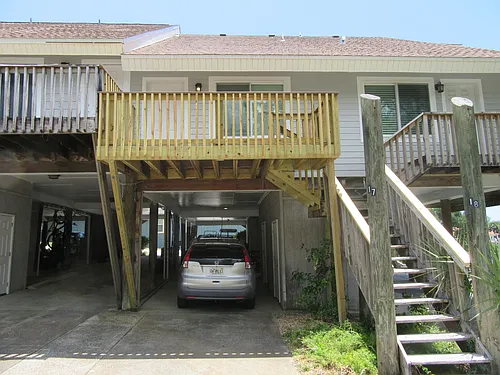 307 Wilson Ave #17 Photo 1