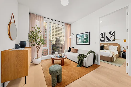 250 W 49th St #12101 Photo 1