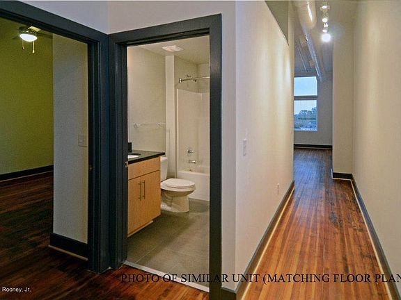 5th image of 123 N Sycamore St #204