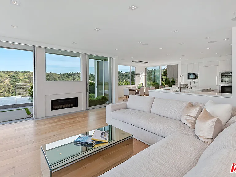 3642 Beverly Ridge Dr — Photo 21