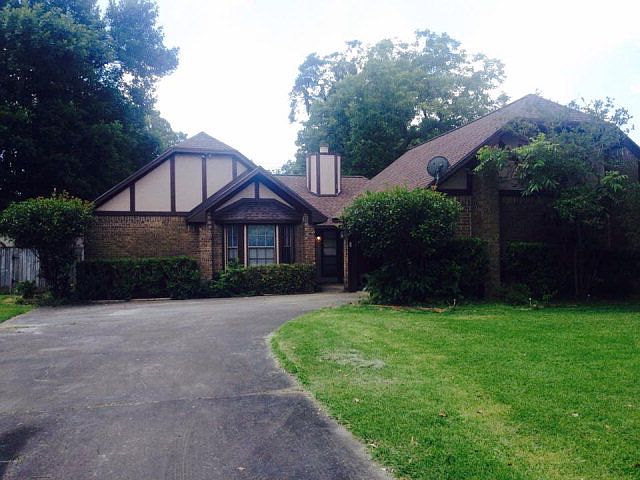 1st image of 116 Daffodil St