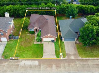 8129 Hulen Park Cir, Fort Worth, TX 76123