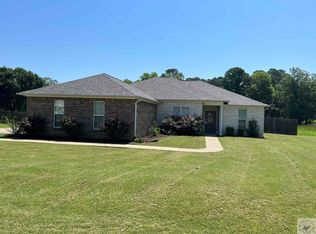 36 Silverhill Dr, Texarkana, TX 75503