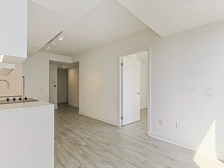 252 Church St #4708 — Photo 7