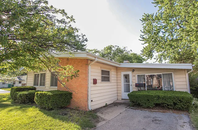 116 W Manchester Dr photo 1