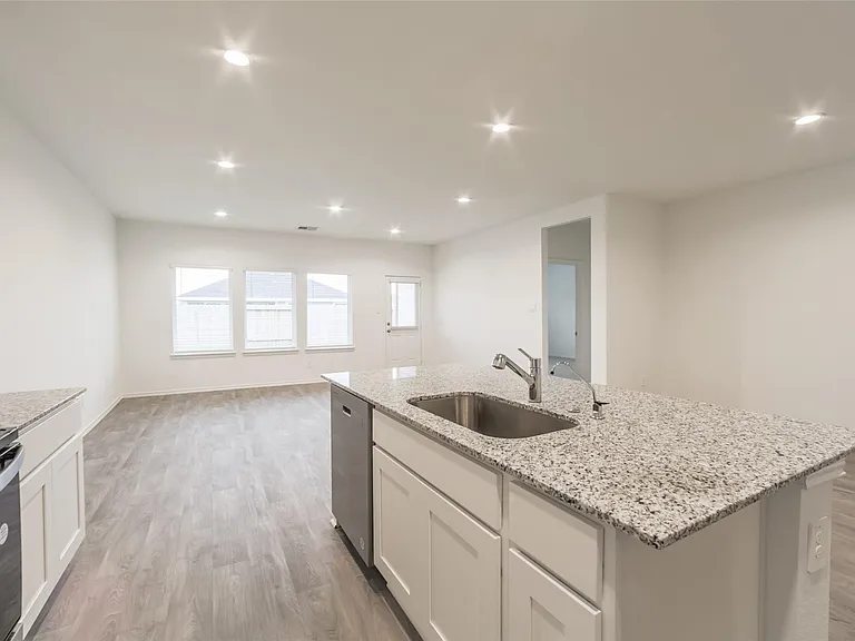 2209 Laurel Bloom Ln — Photo 6