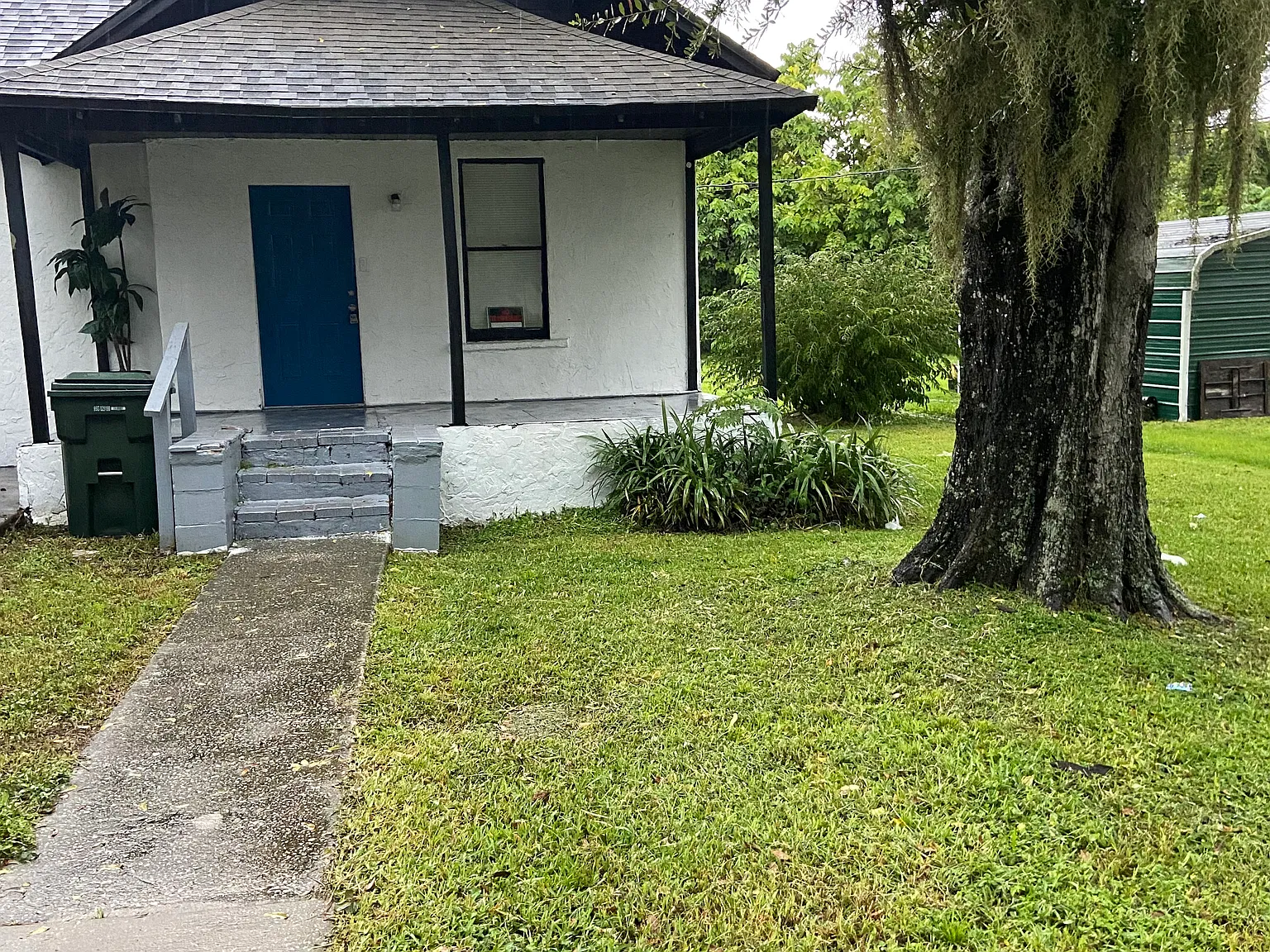 4 bed, 1350 sqft, $1,699 — Photo 2