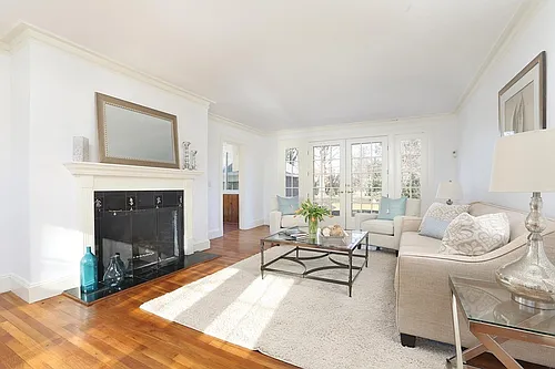 16 Ballard St #1 Photo 1