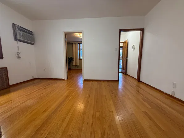 8642 15th Ave #1A, Brooklyn, NY 11228
