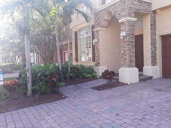 2nd image of 9428 SW 227th Ln