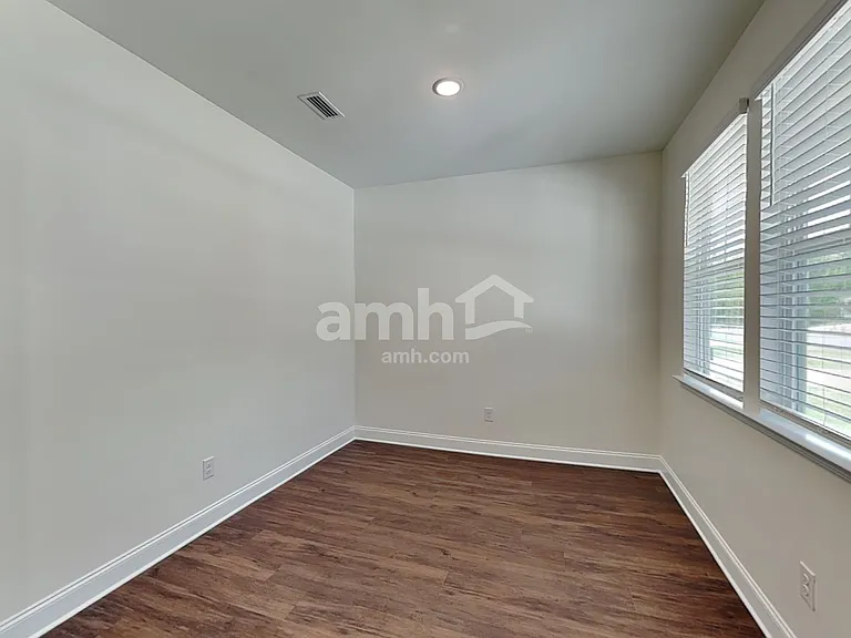 13009 Redwind Dr — Photo 8