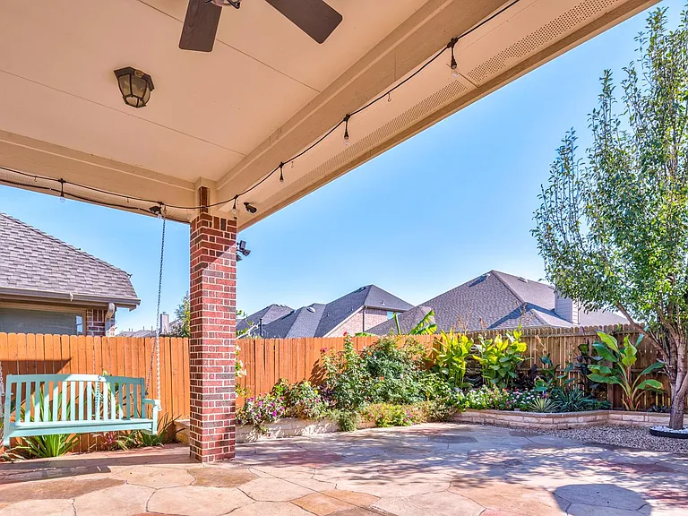 10841 Leesa Dr — Photo 21