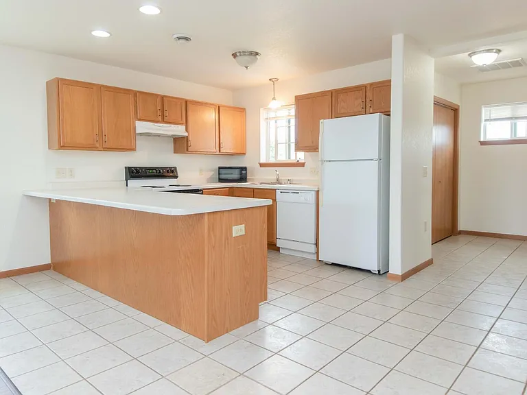 1323 Rose Marie St #2 — Photo 5