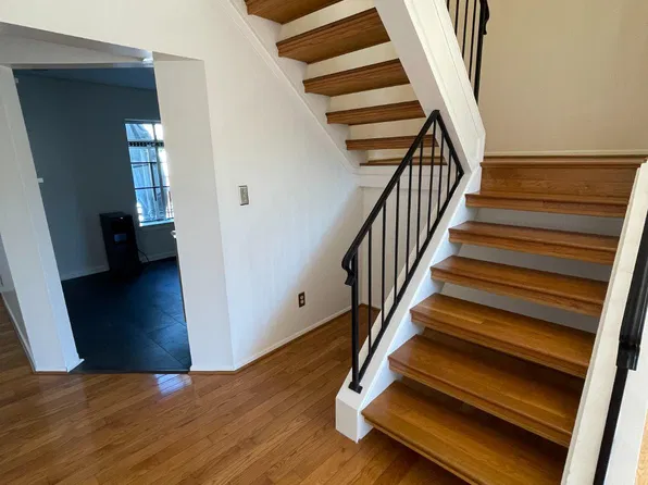 5235 Hil Mar Dr, District Heights, MD 20747