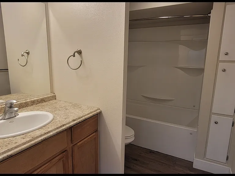 1317 8th Ave S #8 — Photo 20