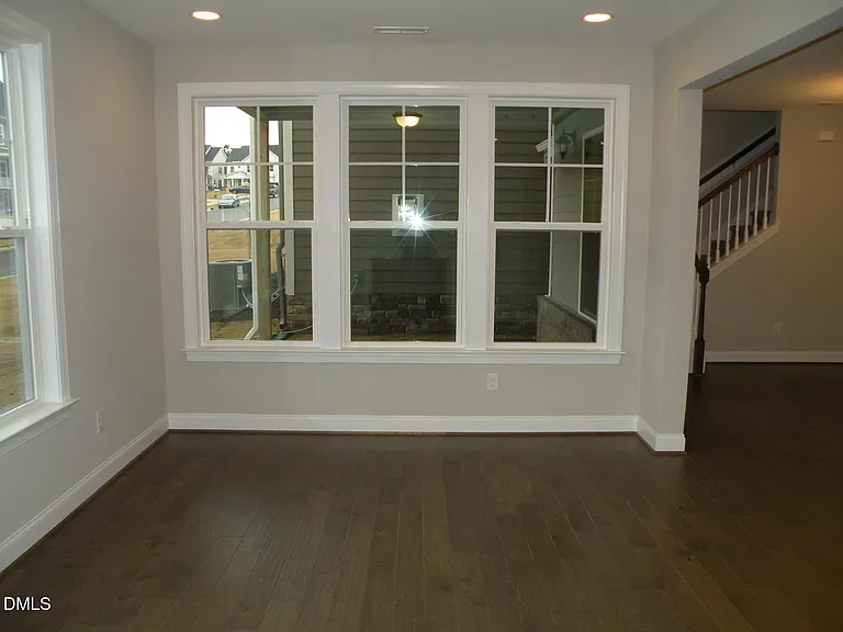 132 Tree Hill Ln — Photo 8