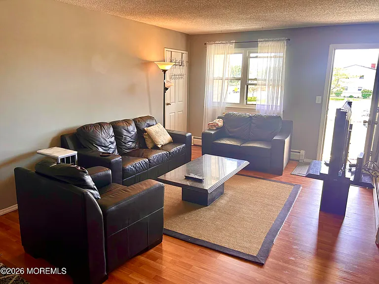 76 Wharfside Dr #404 — Photo 3