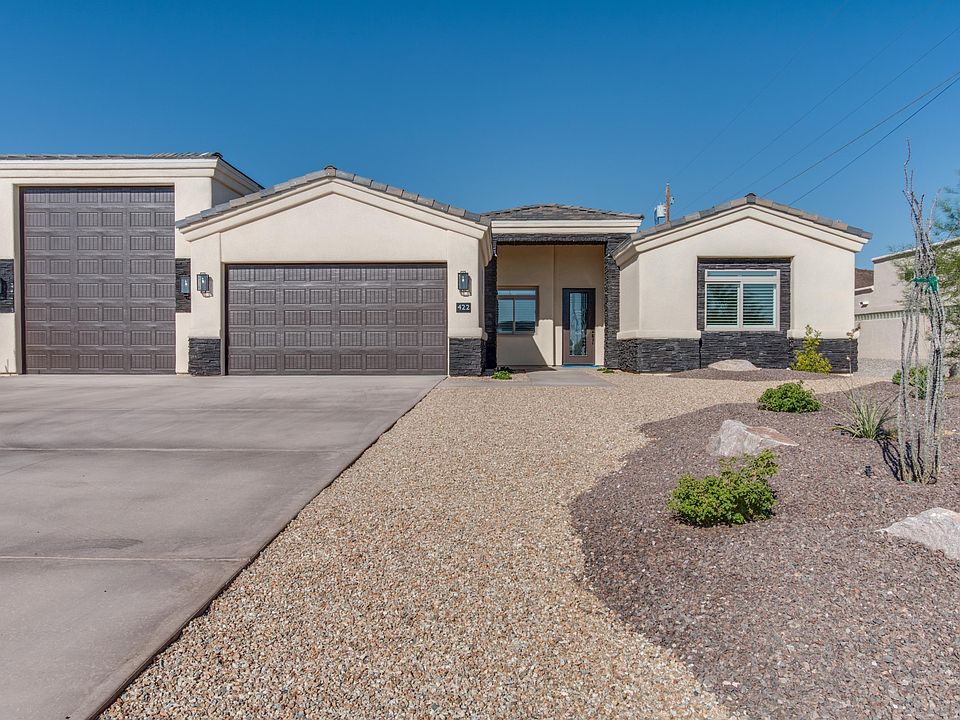 1st image of 1900 Oasis Dr