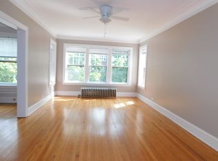 626 Sheridan Rd #2A, Evanston, IL 60202